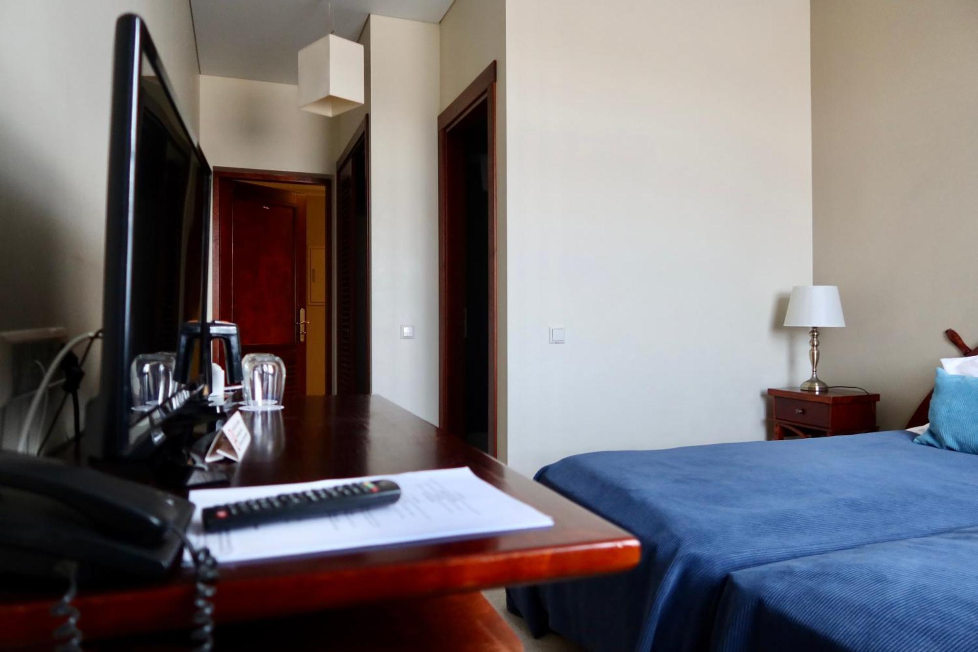 Port Hotel Ādaži Extérieur photo
