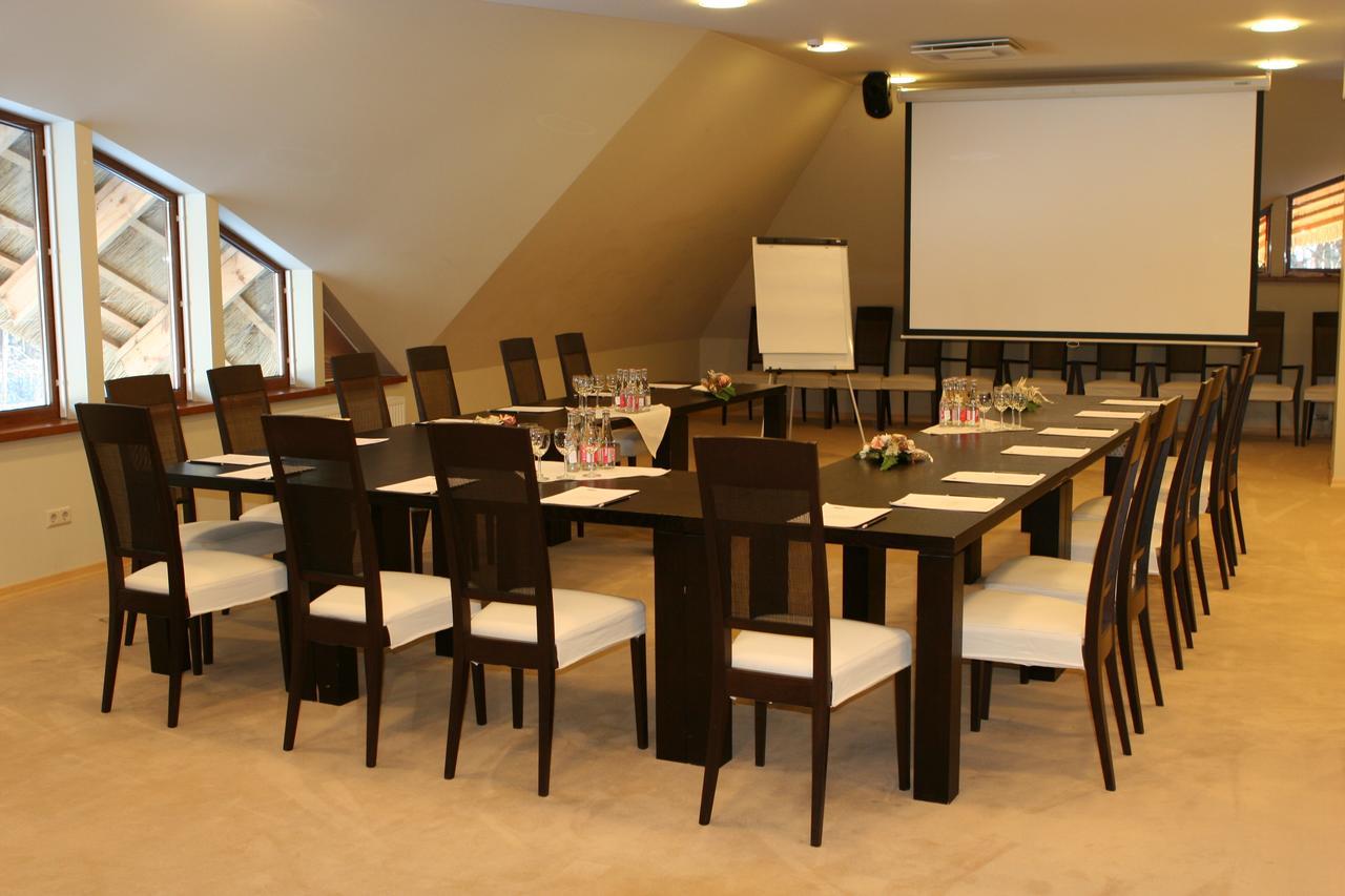 Port Hotel Ādaži Extérieur photo