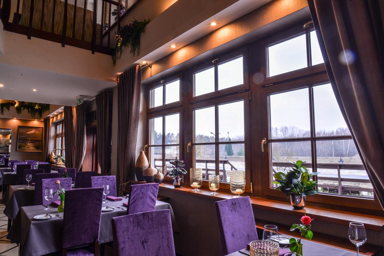 Port Hotel Ādaži Extérieur photo