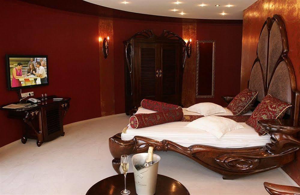 Port Hotel Ādaži Extérieur photo