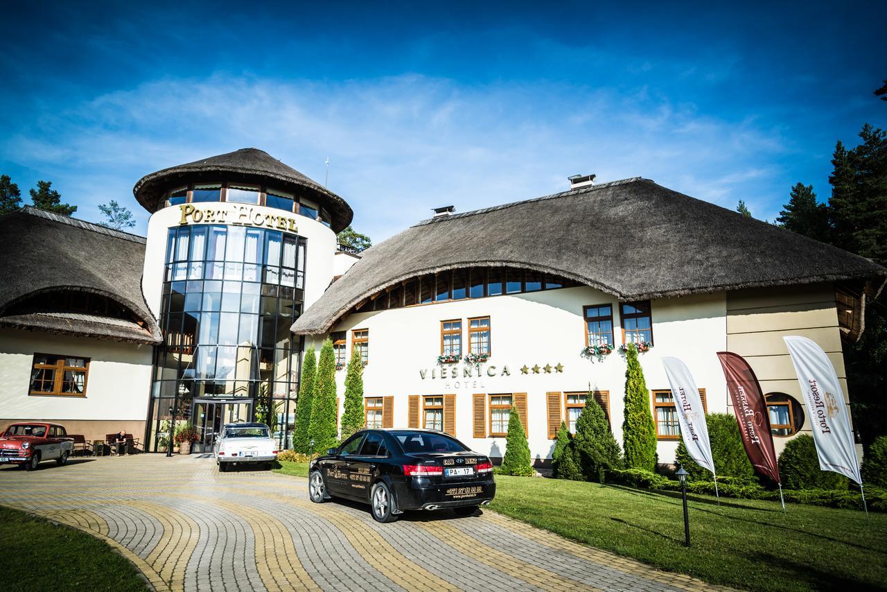 Port Hotel Ādaži Extérieur photo