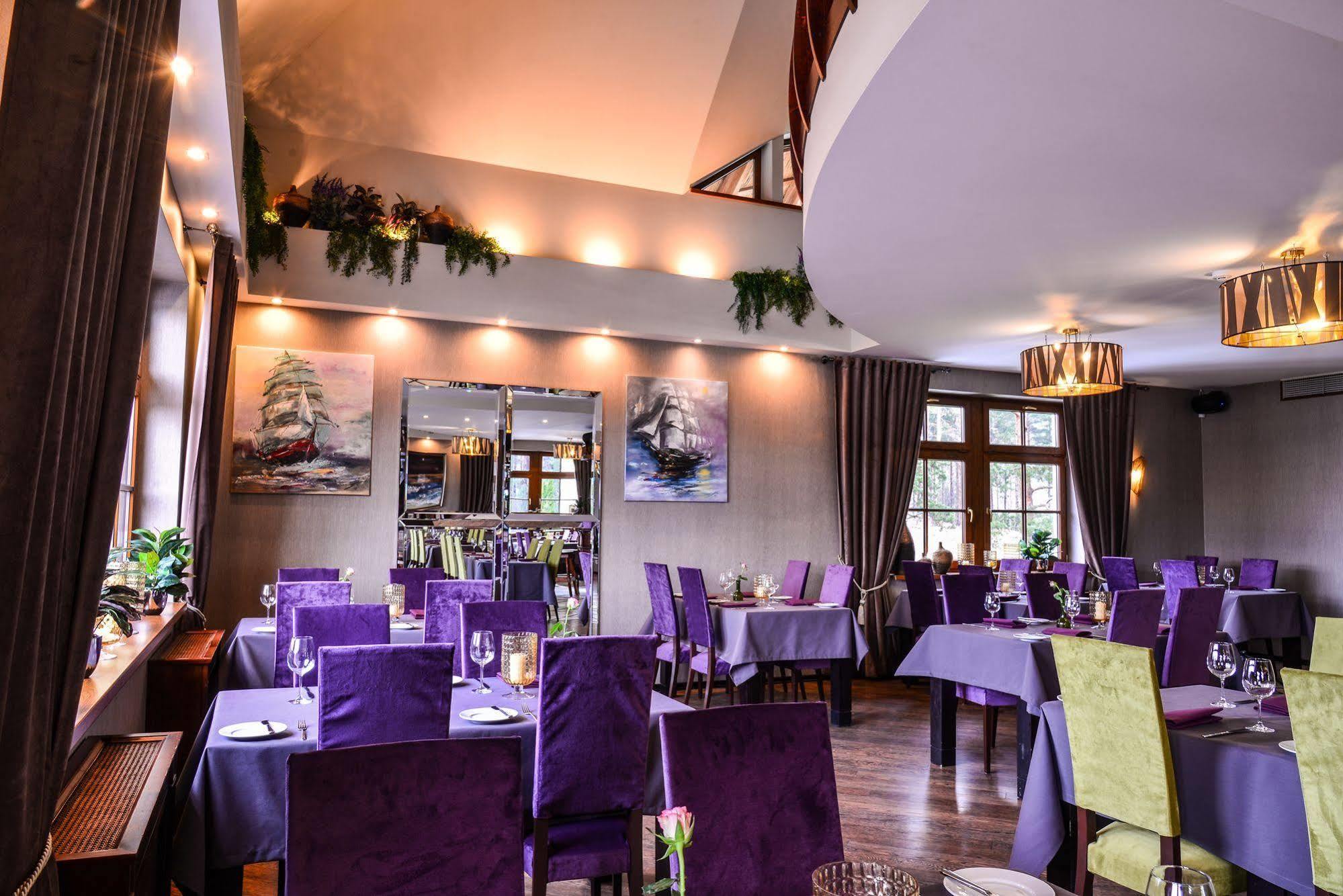 Port Hotel Ādaži Extérieur photo